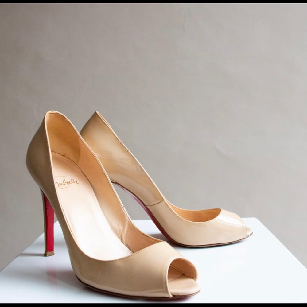 Louboutin peep toe pump 4.25” nude patent leather